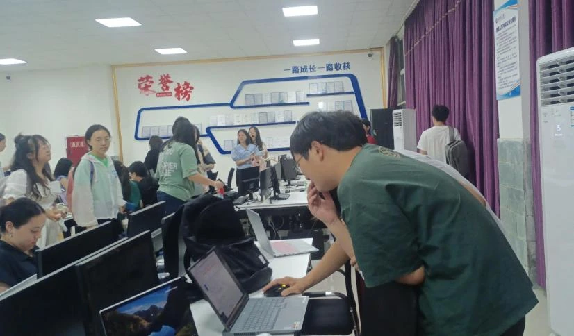 知了匯智實踐項目走進綿陽師院,助力網絡安全實戰型人才培養